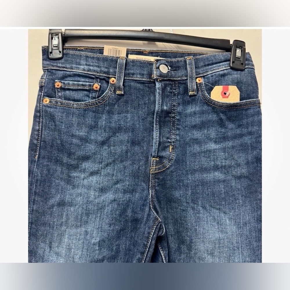 Levis Womens 27 From The Block Dark Blue Raw Hem Wedgie Skinny Jeans NWT - Picture 5 of 6